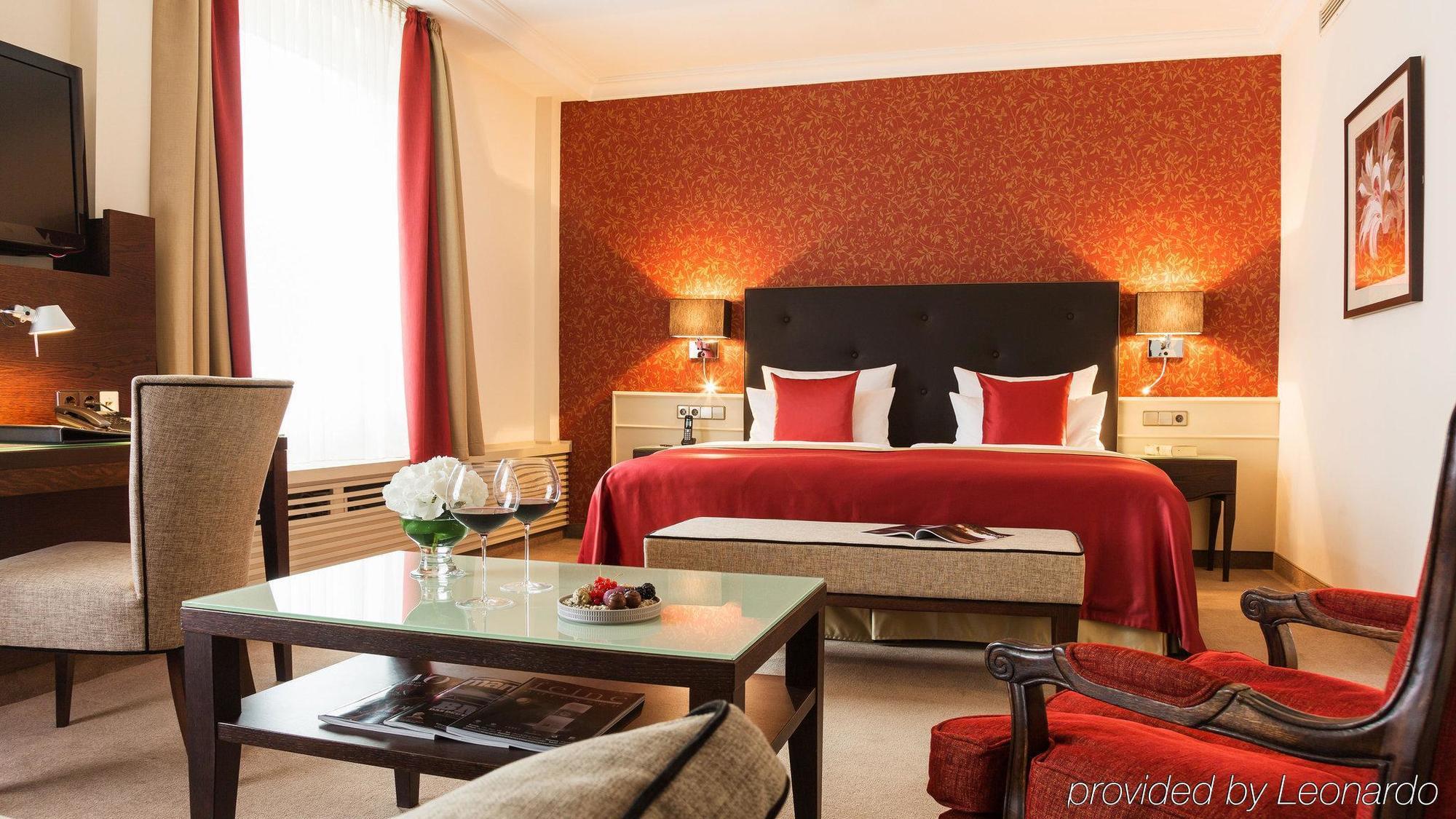 Junior Suite,815871527:JPEG